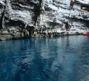  Höhle von Melissani