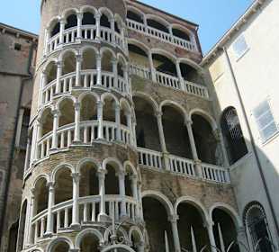 Wendeltreppenturm an Palazzo Contarini del Bovolo