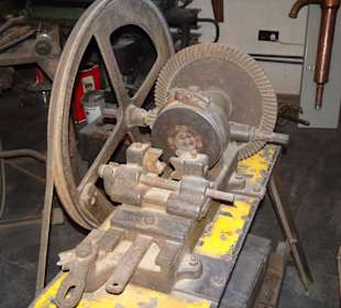 Blick in eine alte Schiffswerkstatt