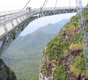 Blick von Hängebrücke