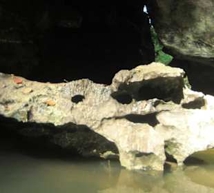 Höhleneingänge