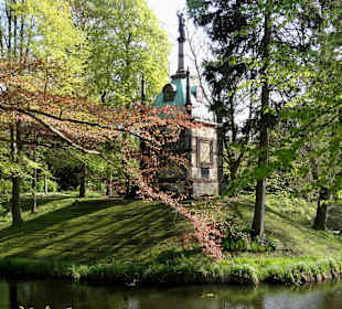 Spaziergang über den Friedhof Riensberg