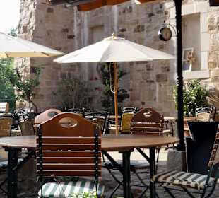 Biergarten und Terrassenplätze des Restaurants