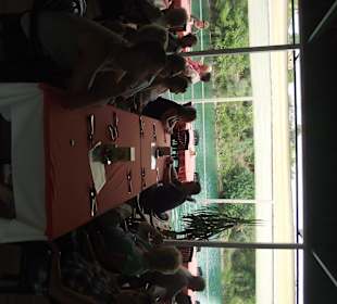 Essen auf einer schwimmenden Station