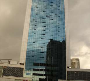 Город