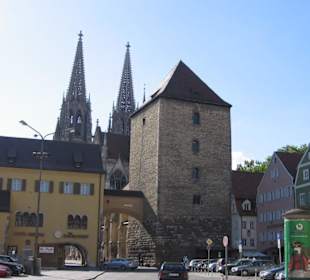 Blick zum Herzogsaal und Dom