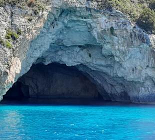 ... viele kleine und große Grotten