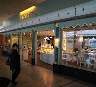  Paris-Charles-de-Gaulle