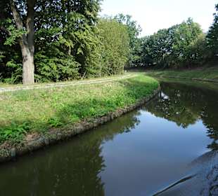 Auf dem Kanal unterwegs