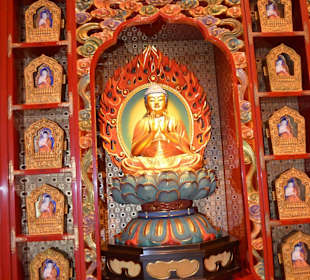 Buddha Tooth Relic Temple