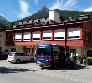 Außenansicht Hotel Cresta