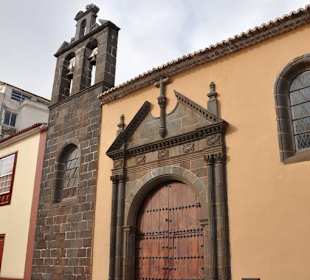 Historisches Gebäude - Calle San Augustín