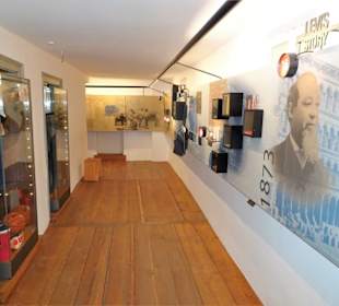 In den Ausstellungsräumen des Levi Strauss Museums