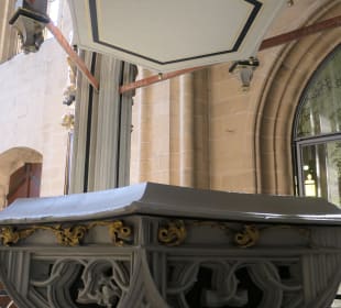 Taufstein in der Severikirche