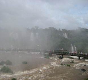 Die Wasserfälle, von Brasilien aus gesehen