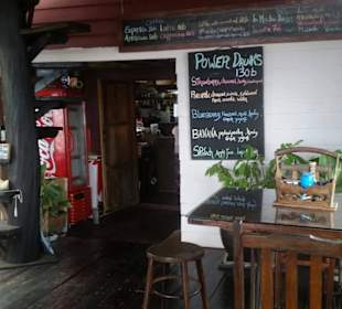 Von der Terrasse Richtung Küche