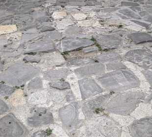  Nessebar ,Altstadt . schön aber Stolperfallen  