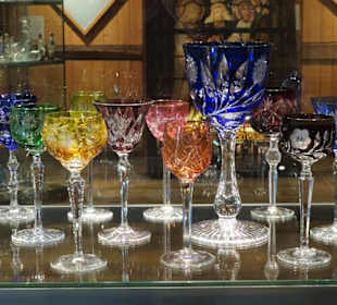 Rundgang durch die Schatzkammer der Glasproduktion