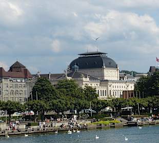 Blick auf die Oper