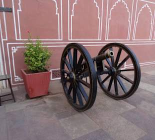 Alte Geschütze, gut erhalten