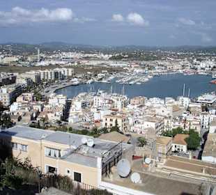 Blick über den Hafen