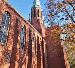 Außenansicht der Christus- und Garnisonskirche