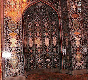 Im Innenraum der Moschee