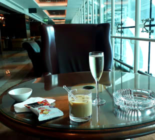 Emirates Lounge