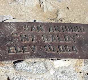 Вершина Сан-Антонио - 3068 м