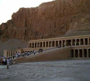 Świątynia Hatszepsut