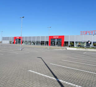 Rundgang durch das Outlet Center Ochtum Park