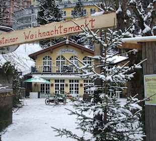 Weihnachtsmarkt 2010 vor dem Jägerhäusl