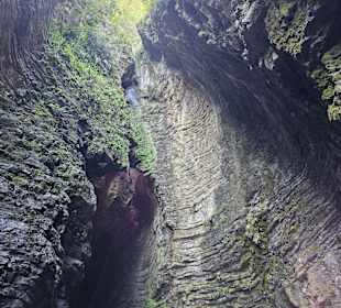 Grotta Cascata Varone