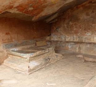 "Der Thronsaal"Mauerreste aus der Königsherrschaft