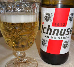 Ein sardisches Bier zum Mittagessen