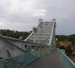 Die Loschwitzer Brücke, das Blaues Wunder