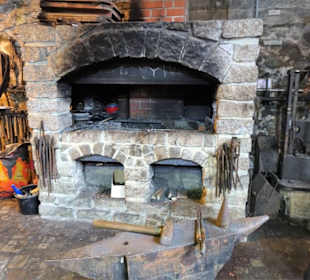 Rundgang durch die Hallen der Gesenkschmiede