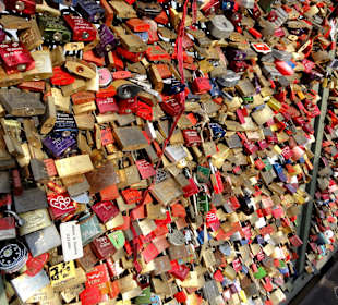 Liebesschlösser an der Hohenzollernbrücke