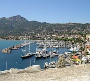 Hafen von Calvi 
