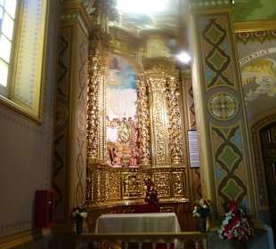 In der Kirche an den Seiten