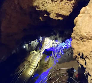 Rundgang durch die Teufelshöhle