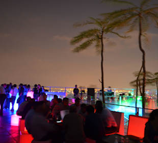 Gallery & Bar 1-Altitude