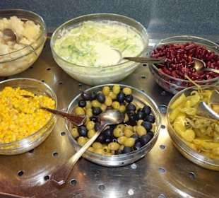 Salatbüffet im Gasthof-Hotel zum Löwen