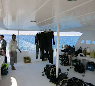 An Board (Tauchdeck)