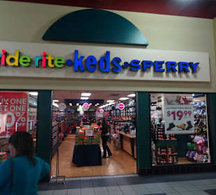 Überdacht, klimatiseirt, da macht Einkaufen Spaß.