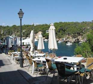 Lokal dierekt an der Hafenbucht