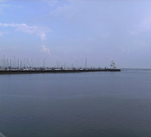 Hafen mit neuer Seebrücke