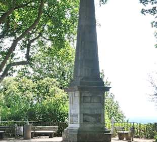 Blick zum Tranchot-Obelisk auf dem Lousberg