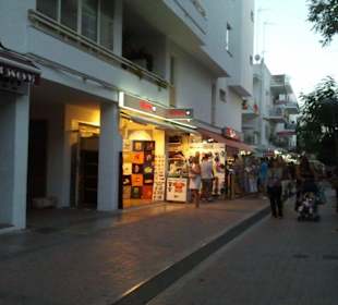 Geschäfte im Zentrum von CM