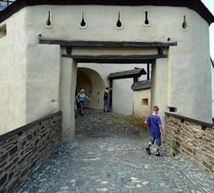 Eingang zum Schloßinnenhof